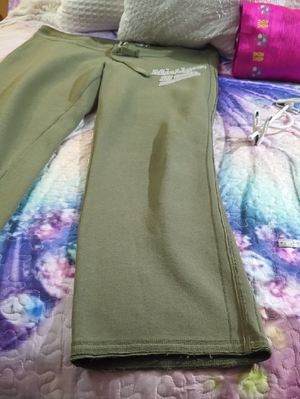 Campus Crew Michigan State Olive Green Jogger Sweatpants – Women’s Large - Picture 7 of 16